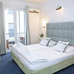 Delfin 3* Zadar