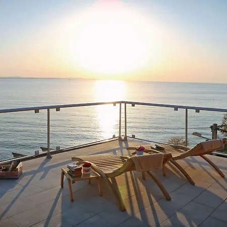 ホテル デルフィン 3*