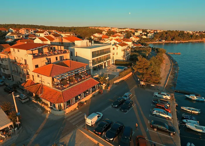 Hotel Delfin 3*