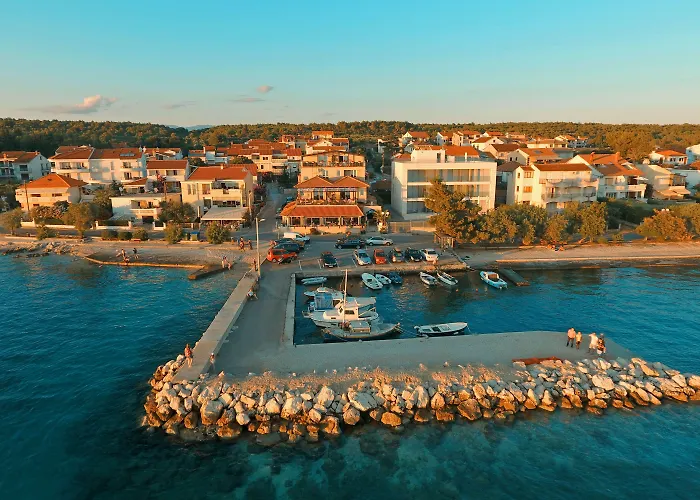 Hotel Delfin 3*