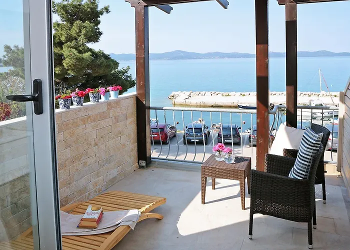 Delfin Hotel 3*