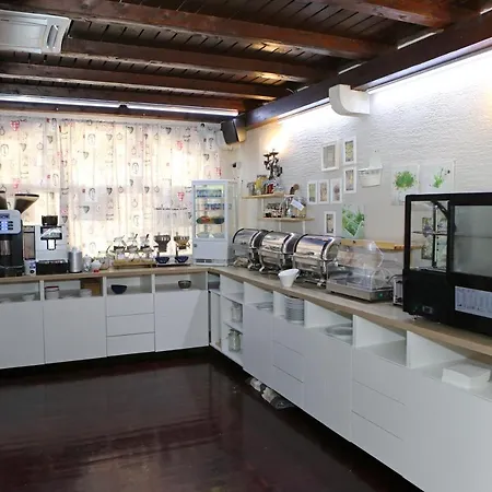 酒店 德尔芬酒店