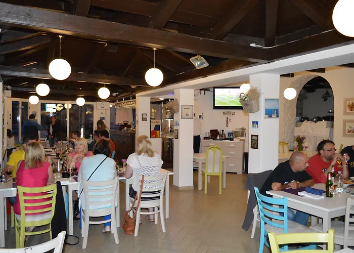 ホテル デルフィン ザダル